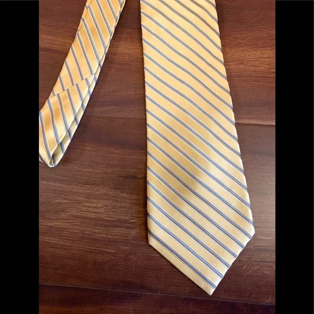 JONES NEW YORK Yellow Stripes Silk Necktie
